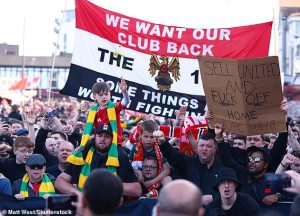 ผีปรับลดราคาตั๋ว ‘ดาร์บี้เมืองแมนฯ’ หลังยอดขายไม่ได้ตามเป้า