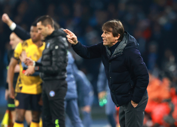 ‘น้าคอน’ เสียดายนาโปลีเล่นดีควรได้มากกว่า 1 แต้ม