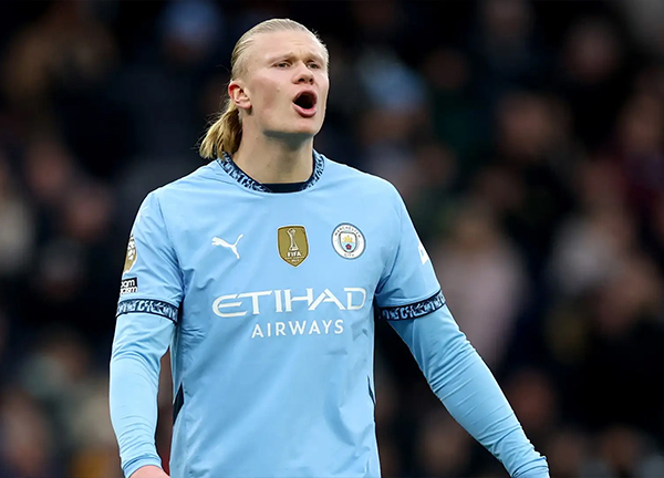 เรือสอบเคส ‘ฮาลันด์’ ถูกกล่าวหาทำร้ายมาสคอต