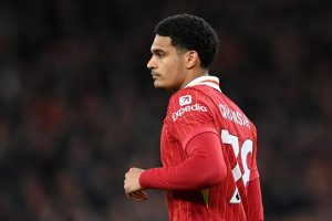 ‘สล็อท’ เชื่อ ‘ควอนซาห์’ ยืนแบ็คขวาแก้ขัดได้