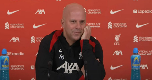 ‘สล็อท’ แย้มอาจโรเตชั่นรับมือนักบุญ