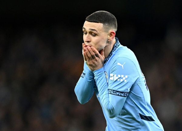 จากแข้งแห่งปี! เผยแข้งเรือกังวล ‘โฟเด้น’ ฟอร์มตกซีซั่นนี้