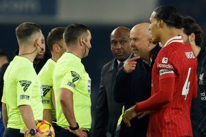 เผยคำพูด ‘สล็อท’ แจกฟัก ‘เปาโอลิเวอร์’ สาเหตุใบแดง