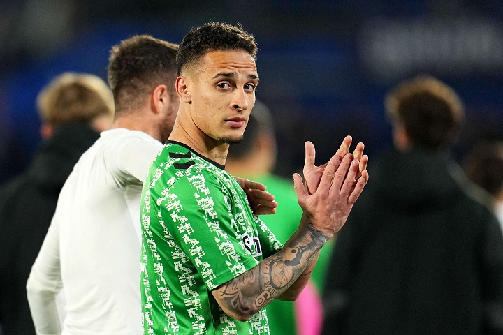 เอเยนต์เห็นต่าง ‘โค้ชเจ๋ง’ สาเหตุ ‘แอนโทนี่’ ไม่ปังในอังกฤษ