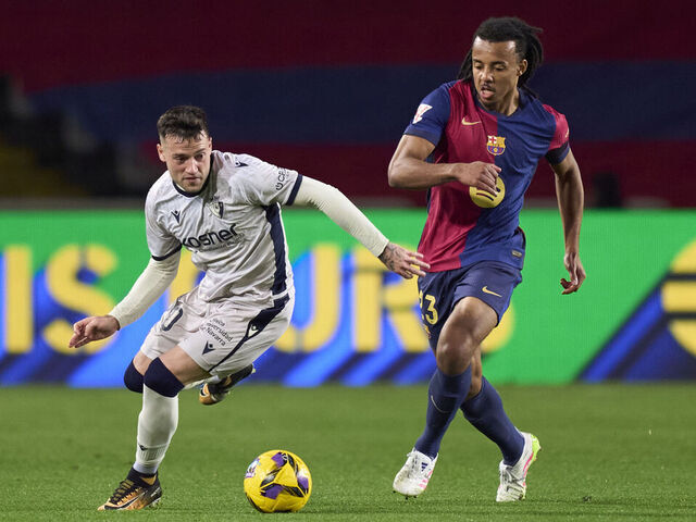 ‘คุนเด้’ ไม่ทน! สับแหลกจัดตารางแข่งงี้ได้ไง