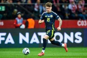 ท็อฟฟีเซอร์ไพรส์ทาบ ‘โด๊ก’ ย้ายข้ามฟาก