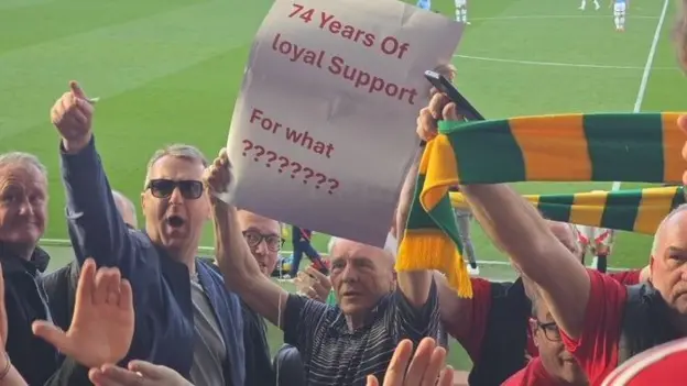 แฟนรุ่นปู่โวย! ผีขอคืนที่นั่งตั๋วปีไปจัดโซนแพง