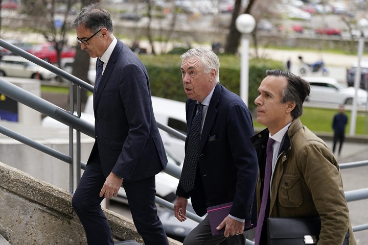 ‘อันเช่’ ขึ้นศาลให้ปากคำคดีเลี่ยงภาษี