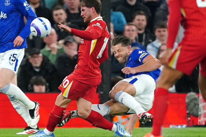 ‘ทาร์คอฟสกี้’ ขอโทษเสียบแม็คก้า-ยันหงส์ล้ำก่อนยิง