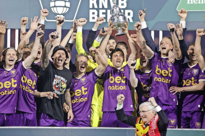 ‘โก อเฮด’ ปราบอาแซดคว้า ‘ดัทช์ คัพ’ สมัยแรก