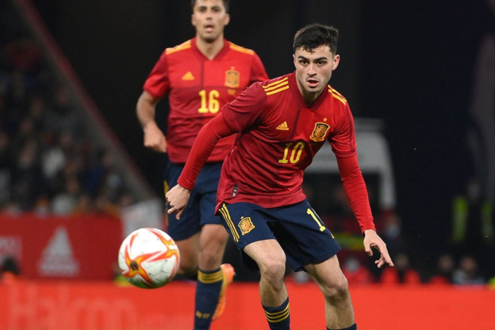 โรดรี้ปูทาง! ‘เปดรี้’ เชื่อ ‘กลางคุมเกม’ มีลุ้นบัลลงดอร์