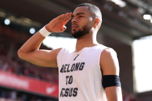 FA เตือน ‘กัคโป’ ปมเสื้อ ‘ฉันเป็นของพระเยซู’