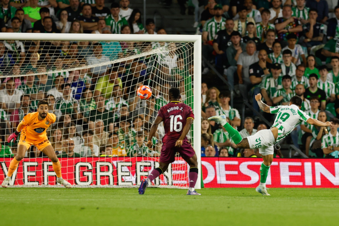 เบติสถล่ม 5-1 ส่งบาญาโดลิดตกชั้น…สรุปผลลาลีก้า