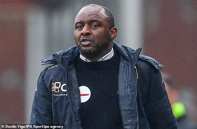 หมาป่าจดชื่อ ‘ปั๊ต’ นั่งกุนซือใหม่