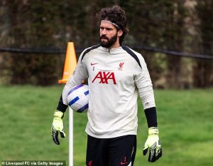 หงส์ไร้ ‘พ่อหมี’ ไม่ผ่านคอนคัสชั่น, โจนส์แบ็กขวาฉะทอฟฟี่