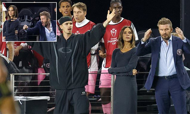 ‘เฮียเบ็ค’ แซว ‘เจ๊วิค’ หน้าอย่างนิ่งแม้เกมโคตรเดือด