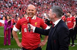 ไม่คิดว่าเร็วขนาดนี้! ‘เวสเตอร์เฟลด์’ เชื่อมาตลอด ‘สล็อท’ ไปโลดกับหงส์