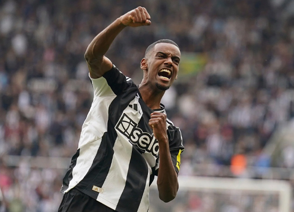 เมอร์สันเชื่อปืนคว้าแชมป์แน่ปีหน้าหากเซ็น ‘อิซัค’