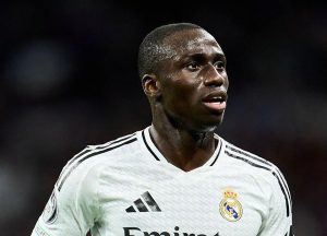 ราชันเฟิร์ม ‘เมนดี้’ ปิดเทอมแต่อาจฟิตช่วงปรีซีซั่น