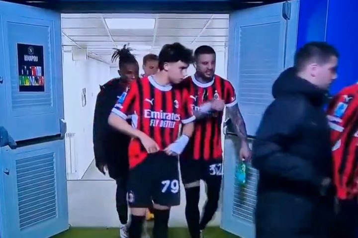 ไม่ใช่เมสซี่! เผยคลิป ‘วอลค์เกอร์’ สวด ‘เฟลิกซ์’ หัดจ่ายบอลบ้าง