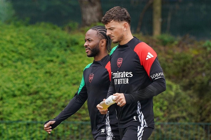 ‘ไวท์,ปาร์เตย์’ ร่วมลงซ้อมกับปืนก่อนเยือนราชัน