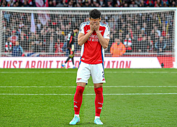 ราย่ารับเต็ม ๆ! พี่เว่นป้อง ‘ซาลิบา’ ไม่มีช่องจ่ายบอล