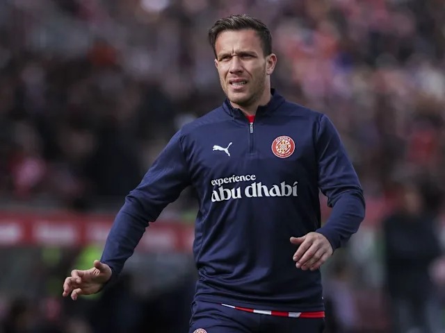 ‘อาร์ตู’ ซวยโดนปล้นนาฬิกาตอนช้อปปิ้ง