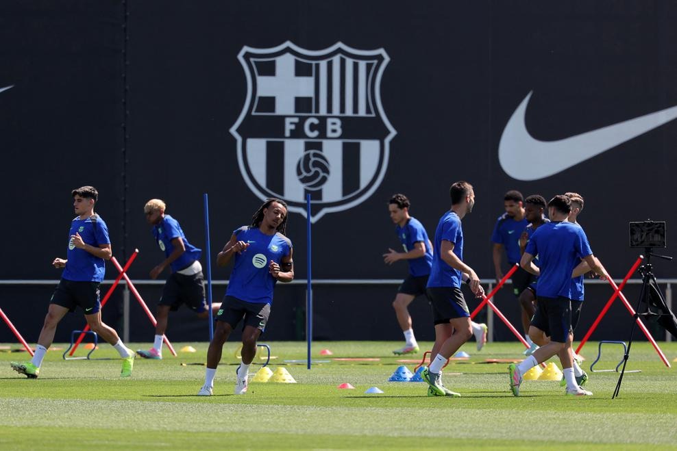 งูได้ ‘ตูราม’ คืนทัพบุกเยือนบาร์ซ่า…ปรีวิว UCL