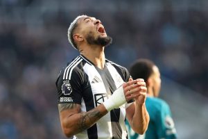 ‘โชเอลินตอน’ พลาดช่วยสาลิกา 4 นัดท้าย