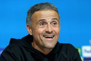 ‘เอนริเก้’ เผย PSG ไม่ได้ซ้อมรับมือลูกเซ็ตพีซ ‘ปืน’