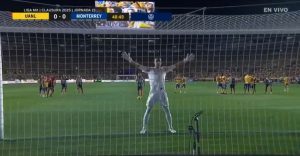 ทำเพื่อ?! ‘พี่มอส’ งงโกลหันหลังให้ก่อนดวลจุดโทษ