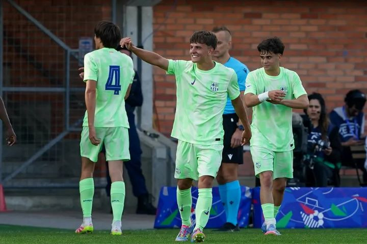 สิงห์ควงผีสน ‘เอร์นานเดซ’ ดาวรุ่ง ลา มาเซีย