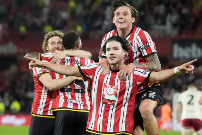 ขาประจำกำลังมา! ‘ดาบคู่’ อัดบริสตอล 3-0 ลิ่วชิงเพลย์ออฟ