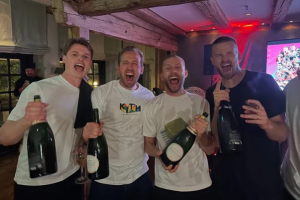 จบคำสาป! ‘เคน’ ร้องเพลงฉลองแชมป์แรกในชีวิต