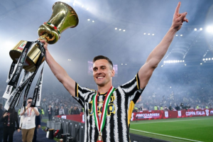 ม้าลายต่อสัญญาลดค่าเหนื่อย ‘มิลิค’