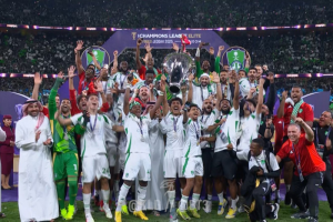 ฟีโน่ชูถ้วย! ‘อัล อาห์ลี’ อัดฟรอนตาเล่ 2-0 คว้าแชมป์เอเชีย