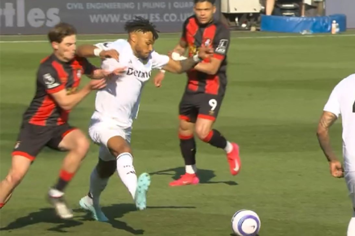 ไม่เหมือนแจ็คสัน! เว็บบ์แจง ‘มิงส์’ ศอกรอดแดง