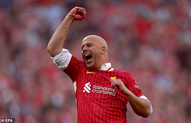 ‘สล็อท’ เผย JK ส่งข้อความร่วมยินดีหงส์ฟาดแชมป์