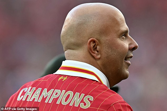 ‘สล็อท’ เชื่อบรรยากาศ ‘หงส์ฉลองแชมป์’ ช่วยดึงดูดแข้งใหม่