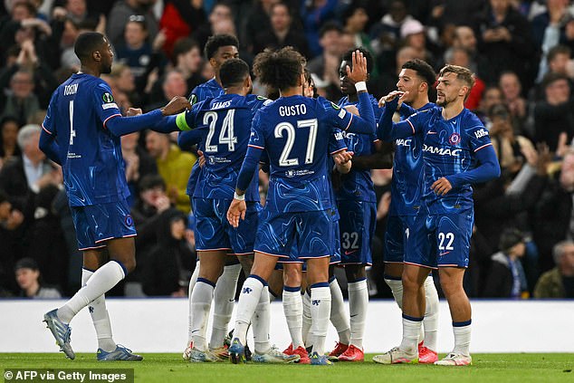 หงส์ส่ง ‘แบรดลี่ย์’ ตัวจริงชนปืน, สิงห์คืนตัวหลักเยือนนิว…ปรีวิว พรีเมียร์ลีก