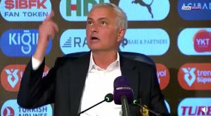 เชิงยังหนา! ‘น้ามู’ ตอบสื่อ ‘โยนหัวก้อย’ เลือกนักเตะลงสนาม