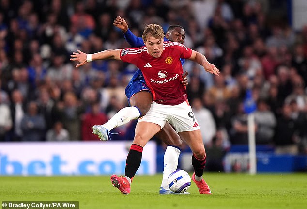 คีนไม่มีกั๊ก! สับ ‘ฮอยลุนด์’  เล่นอย่างกับเด็กเพิ่งโต