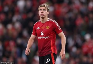 สร้างทีมใหม่! ผีโละ 3 สตาร์ พร้อมเลหลัง ‘ฮอยลุนด์’