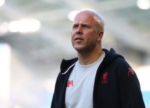 ครอบครัวมีส่วน! ‘สล็อท’ แจงเหตุปัดไก่ก่อนคุมหงส์