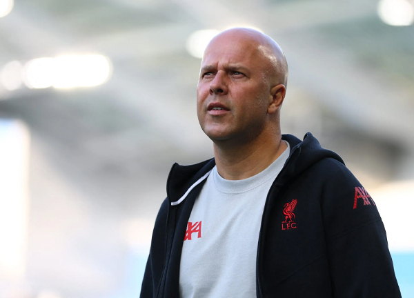 ครอบครัวมีส่วน! ‘สล็อท’ แจงเหตุปัดไก่ก่อนคุมหงส์