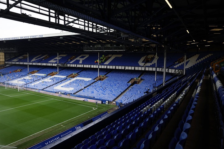 แฟนท๊อฟฟี่โดนแบน! หวังงัดเก้าอี้เป็นที่ระลึกสั่งลา ‘กูดิสัน ปาร์ค’