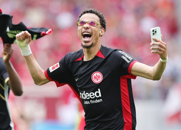 สิงห์ร่วมวงล่า ‘เอกิติเก้’ ค่าตัว 100 ลย.