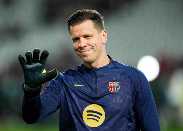 ฟลิคยันส่ง ‘เชสนี่’ คัมแบ็คเฝ้าเสาสองนัดสำคัญ