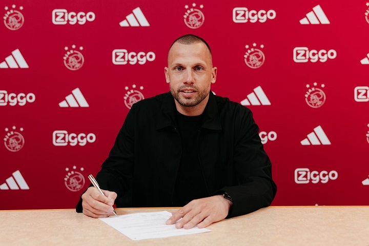 ‘ไฮติงก้า’ ลาหงส์โยกรับงานกุนซือ ‘อาแย็กซ์’