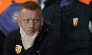 เหตุผลส่วนตัว! ‘สติลล์’ โค้ชหนุ่มผู้ดีเฟิร์มลาล็องส์จบซีซั่น